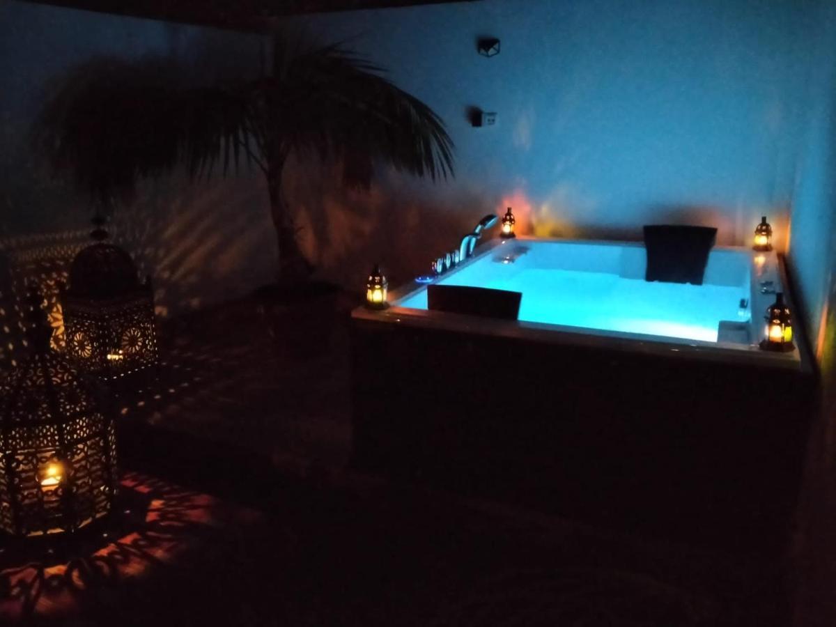 Villa Casa Blanca Luxury Spa Con Piscina Privada Y Jacuzzi Privado Chiclana de la Frontera Exteriör bild