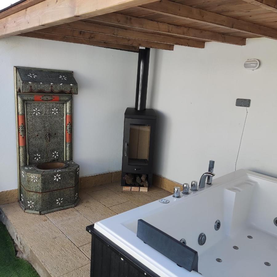 Villa Casa Blanca Luxury Spa Con Piscina Privada Y Jacuzzi Privado Chiclana de la Frontera Exteriör bild